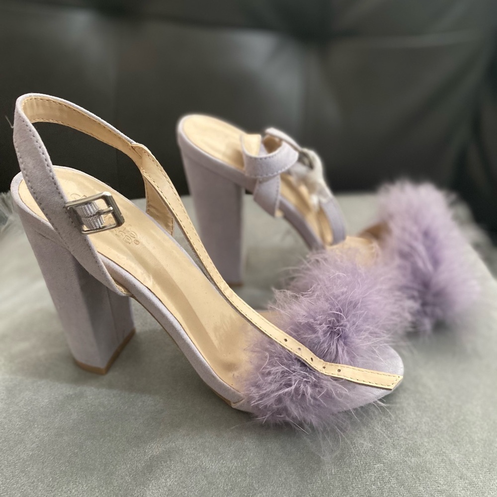 Charlotte Russe Lavender Fur Heel 7